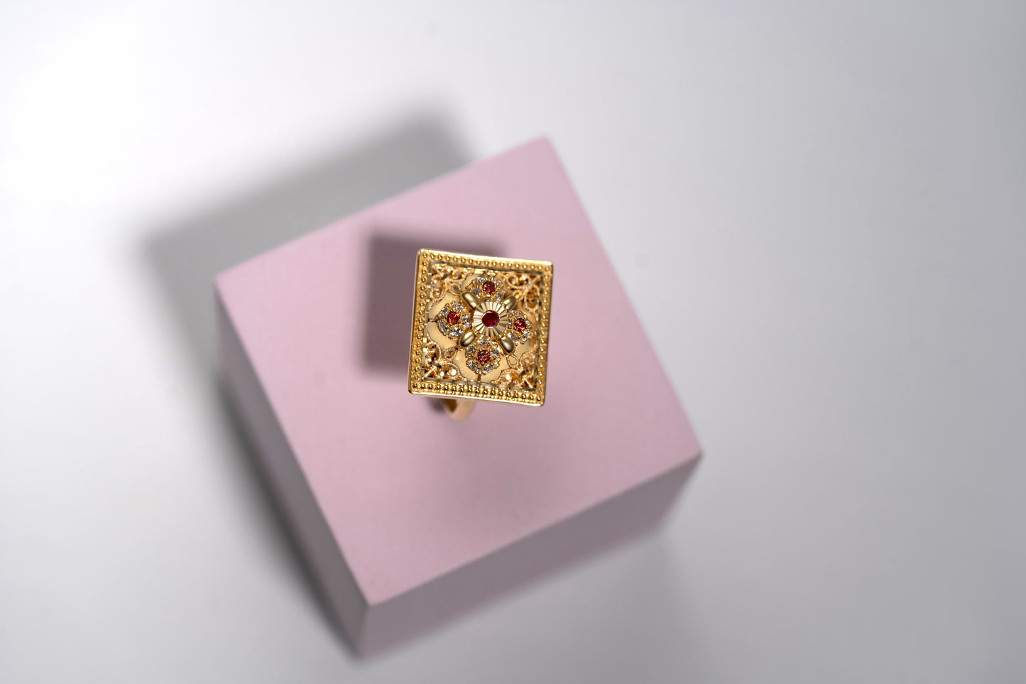 Turath Collection: 21k Ring - Colorful