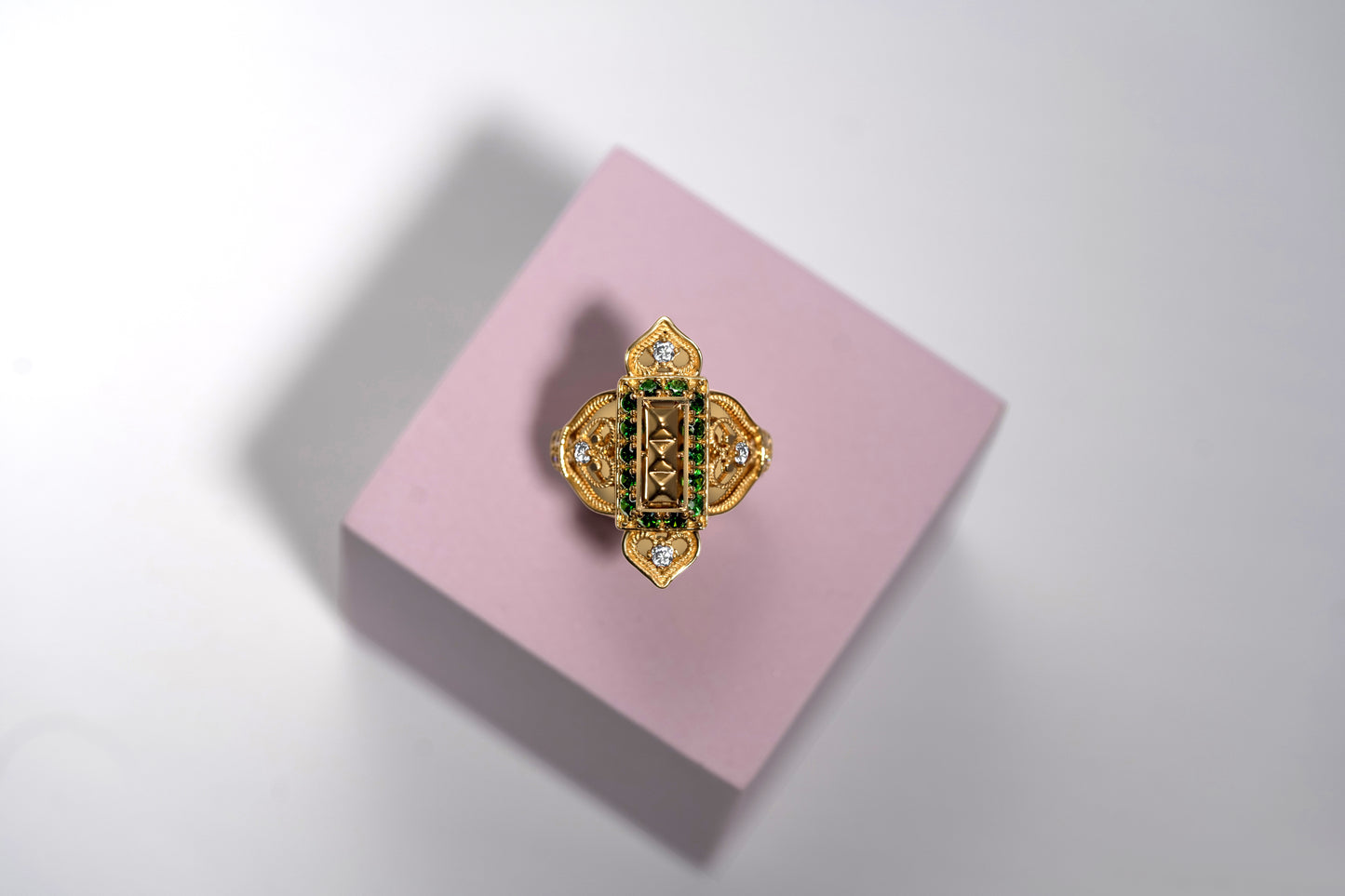 Turath Collection: 21k Ring - Colorful