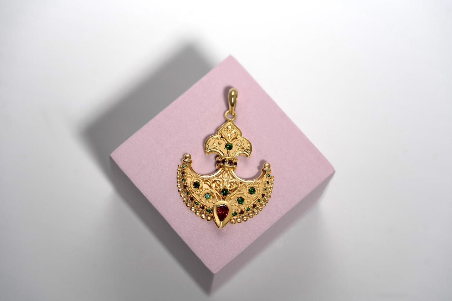 Turath Collection: 21k Anchor Pendent - Colorful