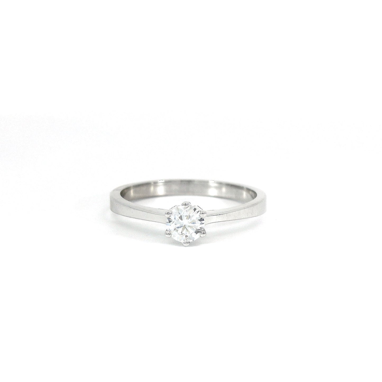 18k Diamond Ring