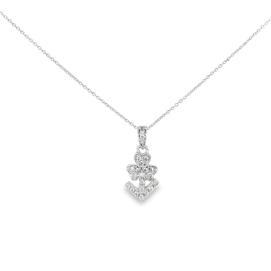 18k White Gold Flower Pendant Necklace