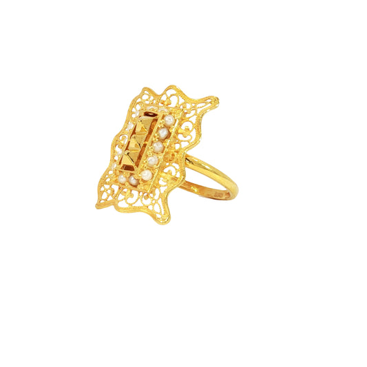 21k Yellow Gold Ring with Bahraini Pearl