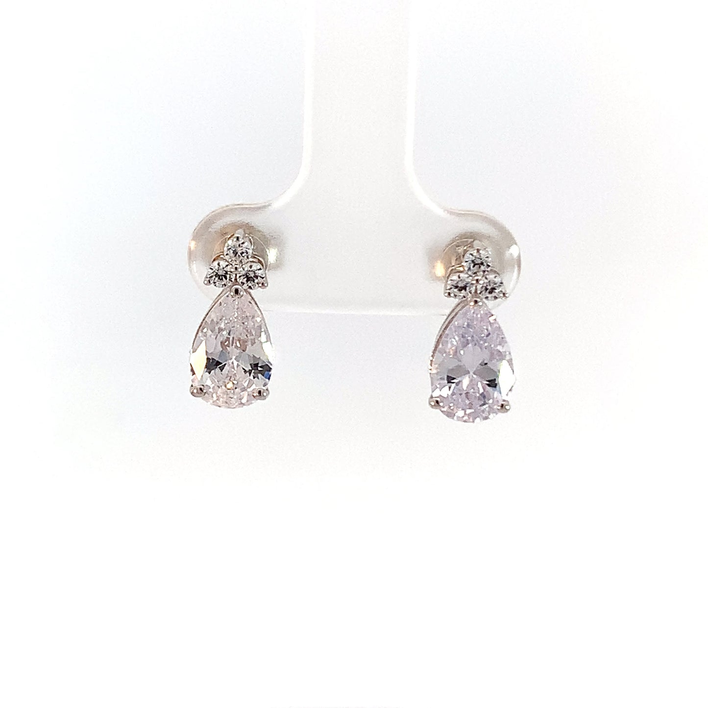 18k Earrings - Pear Stud