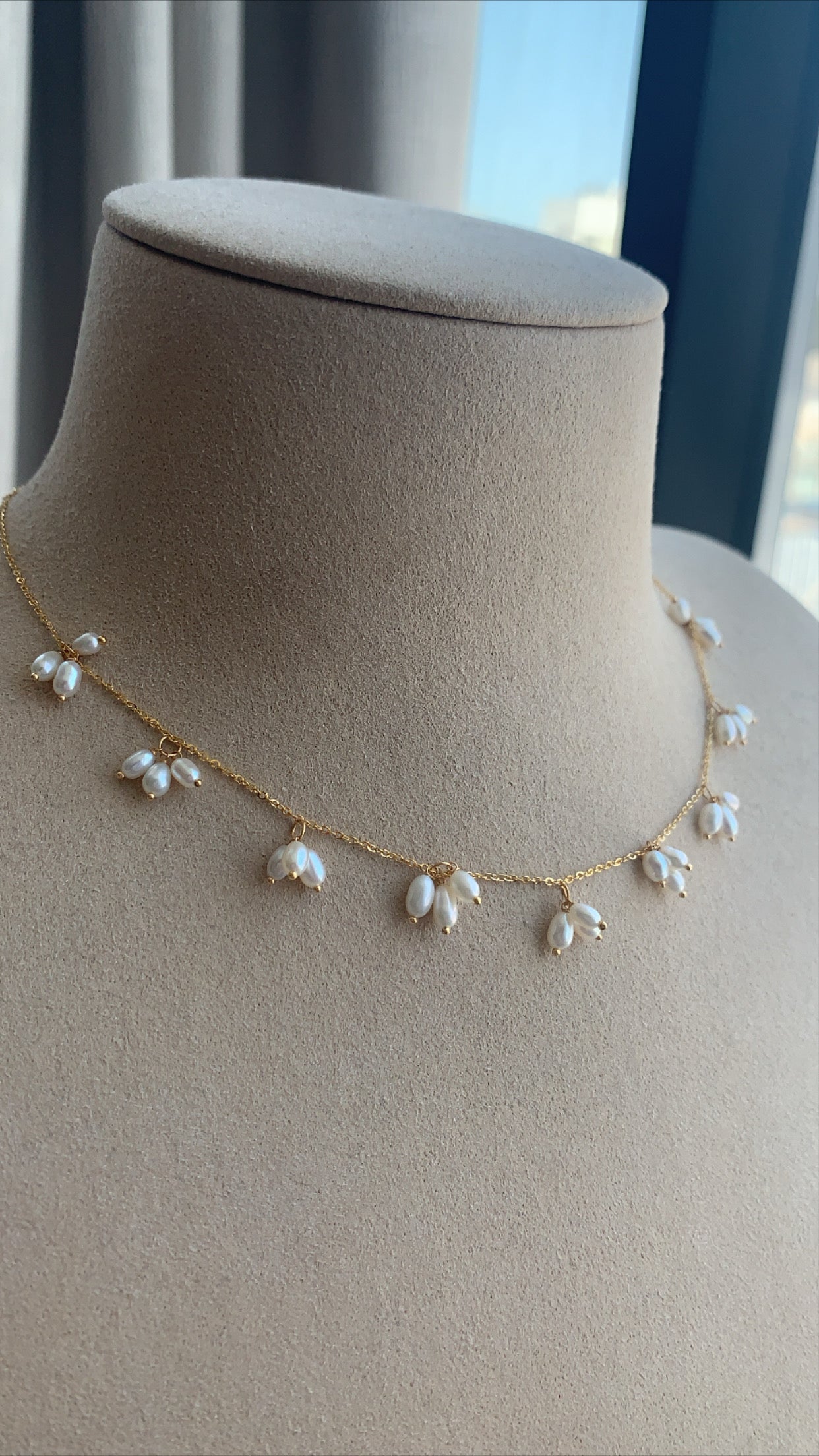 21k Pearl Drops Choker - Amal Al Majed Jewellery