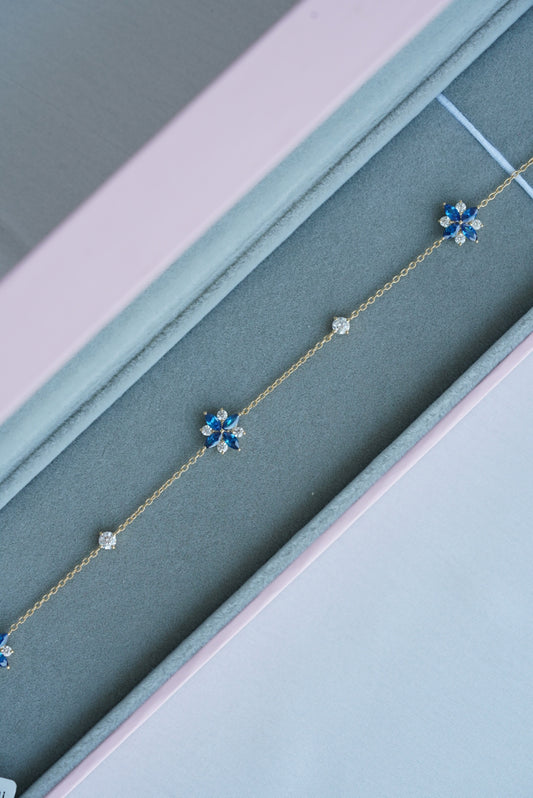 Toleen Flower Bracelet