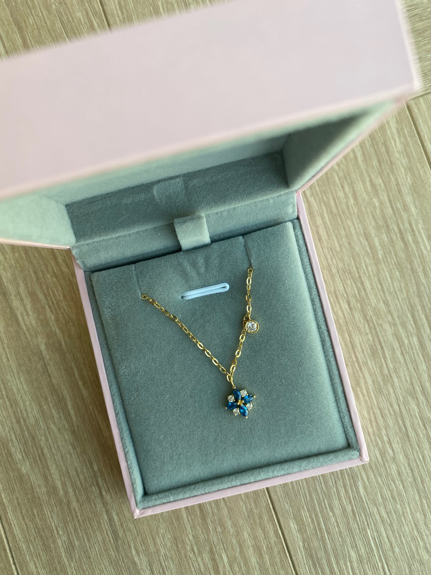 Single Toleen Necklace