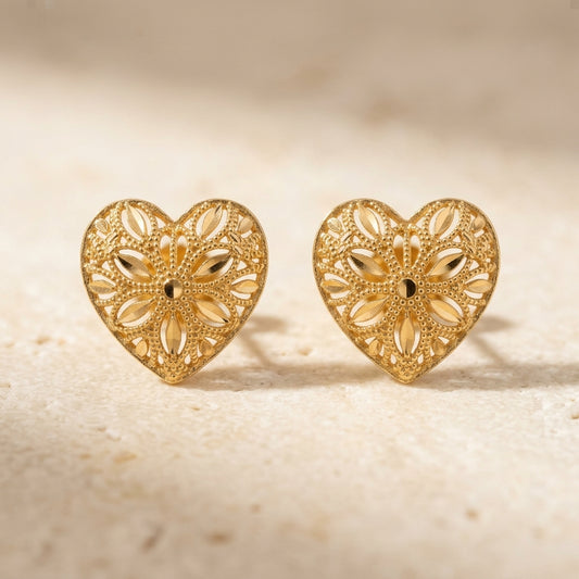 Filigree Heart Stud Earrings in Yellow Gold