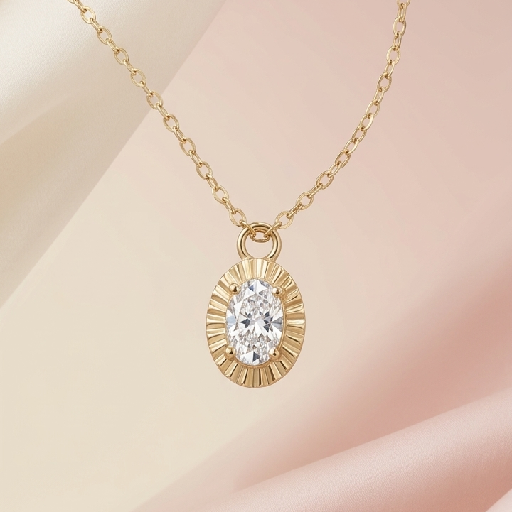 Oval-Cut Stone Charm Necklace in Yellow Gold, product photo 1