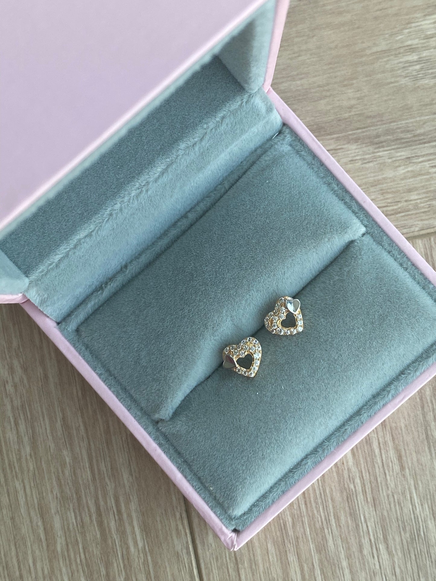 21k Earrings - Heart - Amal Al Majed Jewellery